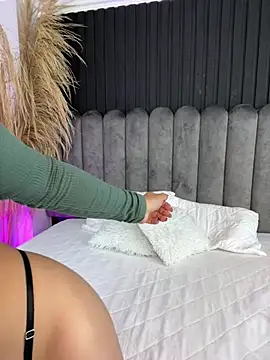 Snapshot of Nanda_vixen_ chatting on February 2026 09:22:02 PM Nanda vixen online show from February 2026 09:22:02 PM