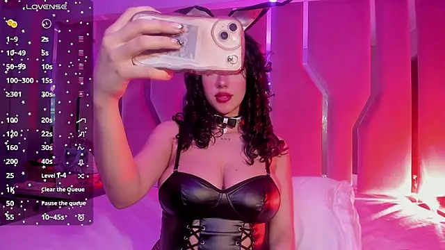 Snapshot of SOOLSTOONE chatting on February 2026 08:53:02 PM SOOLSTOONE online show from February 2026 08:53:02 PM