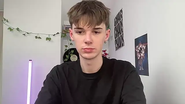 YourMilkyGuy online show from May 2026 02:15:02 PM