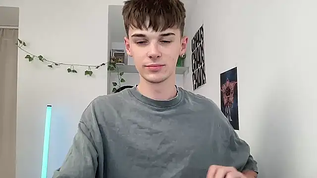 YourMilkyGuy online show from July 2026 01:11:01 PM