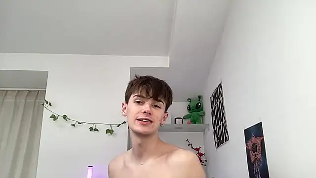 YourMilkyGuy online show from June 2026 12:16:02 PM
