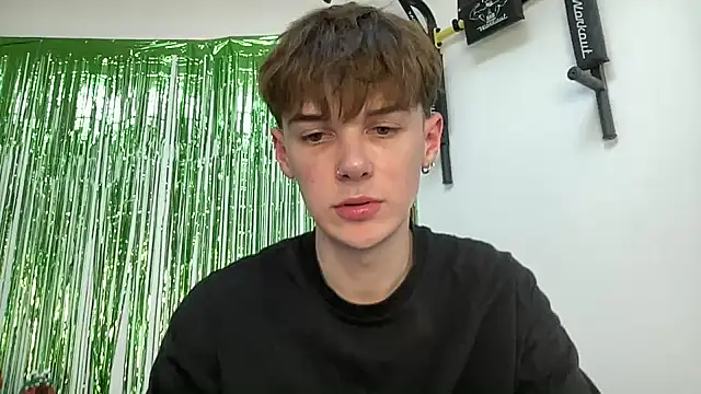 YourMilkyGuy online show from March 2026 03:27:01 PM