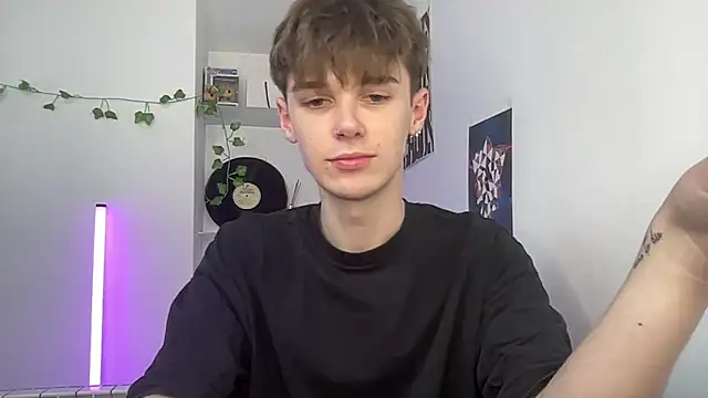 YourMilkyGuy online show from April 2026 02:18:01 PM