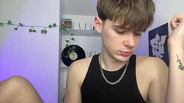 YourMilkyGuy online show from March 2026 04:19:02 PM