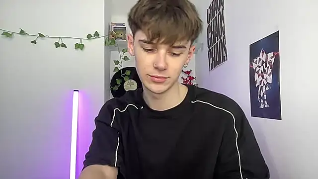 YourMilkyGuy online show from April 2026 03:02:01 PM