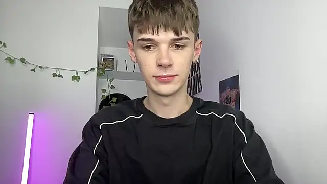 YourMilkyGuy online show from July 2026 05:39:02 PM