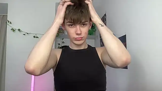 YourMilkyGuy online show from June 2026 01:33:01 PM