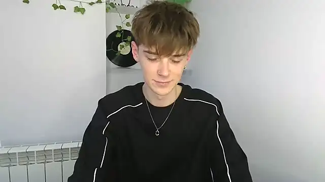 YourMilkyGuy online show from March 2026 03:15:02 PM