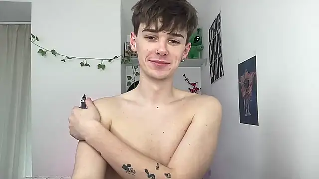 YourMilkyGuy online show from June 2026 11:18:02 AM