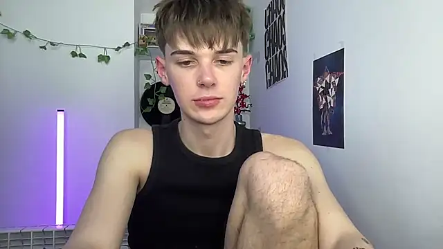 YourMilkyGuy online show from May 2026 04:04:02 PM