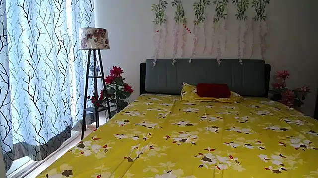 Snapshot of _Shanvii_ chatting on April 2026 04:41:02 AM Shanvii online show from April 2026 04:41:02 AM