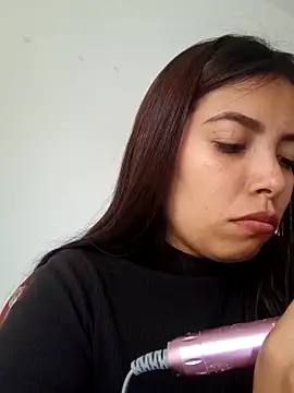 Ariana Castillo   online show from February 2026 03:24:01 PM