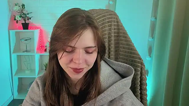 Snapshot of LesleySky chatting on March 2026 05:04:01 AM LesleySky online show from March 2026 05:04:01 AM