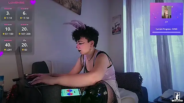 kittyfitty29 online show from February 2026 09:58:02 PM