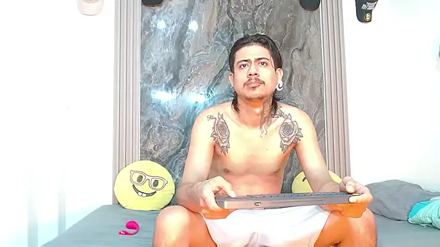 Damian-and-Camerum online show from May 2026 03:31:02 AM
