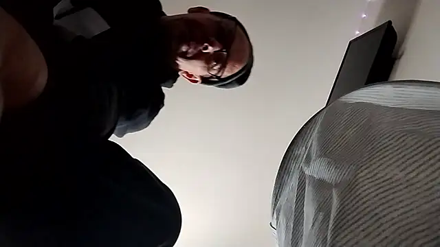 TheCreator42 online show from February 2026 03:43:02 PM