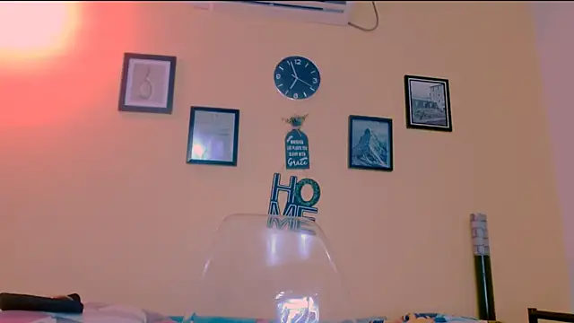 Snapshot of sexiempoderada18 chatting on February 2026 01:33:01 PM sexiempoderada18 online show from February 2026 01:33:01 PM