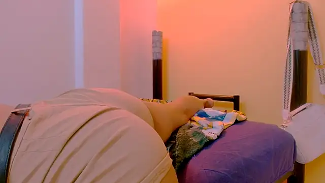 sexiempoderada18 online show from March 2026 08:32:01 PM