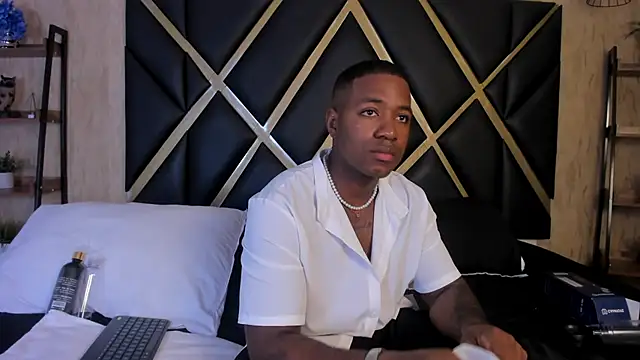 LuccianoDaytona online show from March 2026 07:54:01 PM