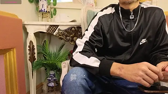 ItsZairen online show from February 2026 04:12:02 AM