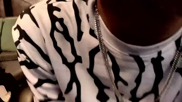 ItsZairen online show from March 2026 03:30:02 AM