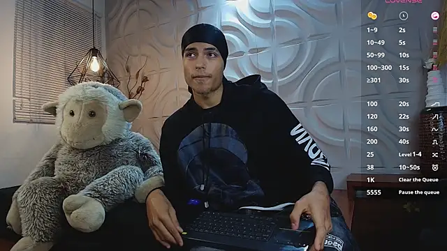 ItsZairen online show from April 2026 03:57:01 AM