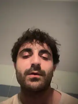 elia2711 online show from February 2026 04:22:02 AM