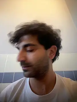 elia2711 online show from February 2026 04:06:01 PM