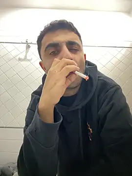 elia2711 online show from March 2026 06:43:01 PM