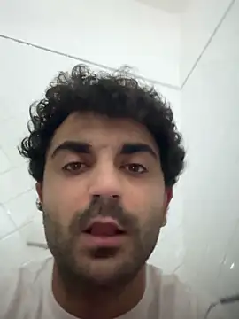 elia2711 online show from February 2026 03:55:01 PM