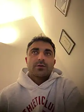 elia2711 online show from March 2026 10:00:02 PM