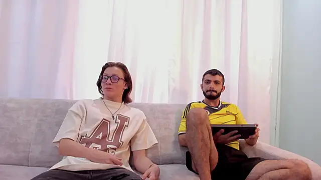 close friends online show from May 2026 01:48:02 PM