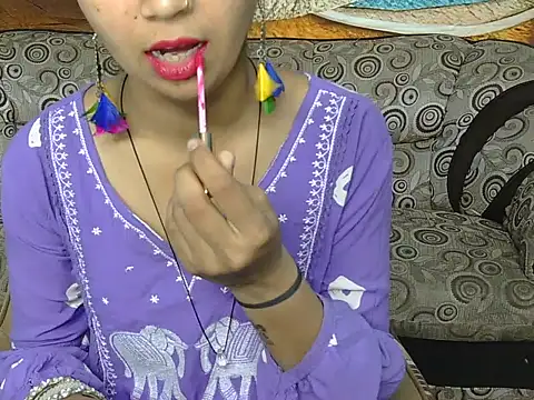 Snapshot of its-nayera chatting on April 2026 03:56:01 AM its-nayera online show from April 2026 03:56:01 AM