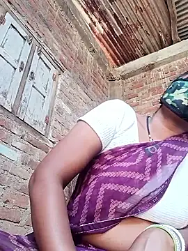 Snapshot of Kirti_sacsena chatting on April 2026 09:14:01 AM Kirti sacsena online show from April 2026 09:14:01 AM