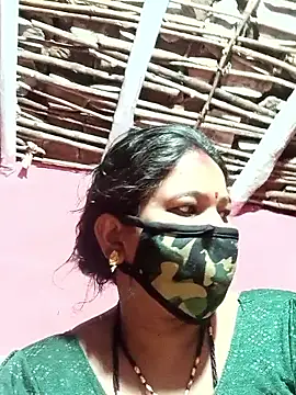 Snapshot of Kirti_sacsena chatting on April 2026 11:32:02 PM Kirti sacsena online show from April 2026 11:32:02 PM