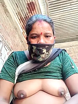 Snapshot of Kirti_sacsena chatting on March 2026 08:52:02 AM Kirti sacsena online show from March 2026 08:52:02 AM