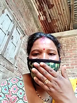 Snapshot of Kirti_sacsena chatting on April 2026 10:35:02 AM Kirti sacsena online show from April 2026 10:35:02 AM