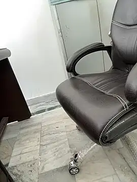 Ronny69y online show from February 2026 05:51:01 AM