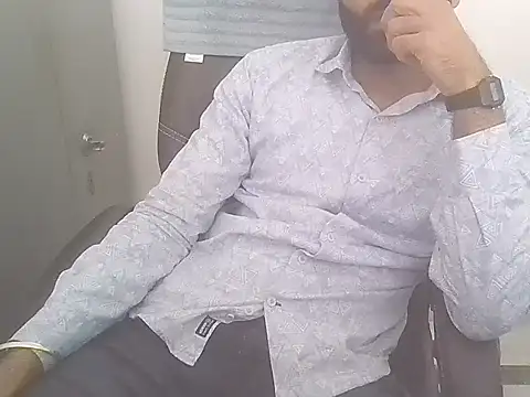 Ronny69y online show from February 2026 06:02:01 AM