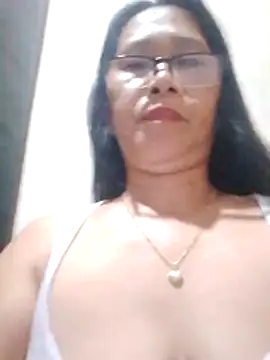 suzzie hot online show from February 2026 10:34:02 AM