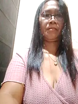 suzzie hot online show from February 2026 11:47:02 PM