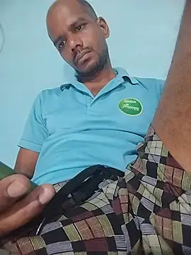 Snapshot of Daddyishere_19 chatting on June 2026 05:45:02 AM Daddyishere 19 online show from June 2026 05:45:02 AM