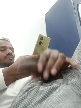 Snapshot of Daddyishere_19 chatting on February 2026 05:40:02 AM Daddyishere 19 online show from February 2026 05:40:02 AM