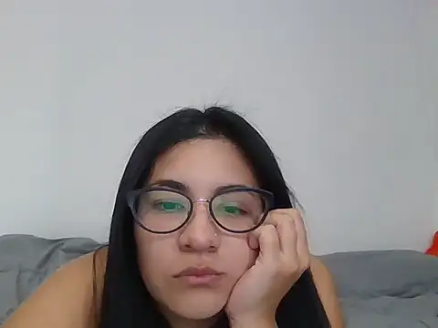 Agusgold22 online show from March 2026 02:37:02 PM