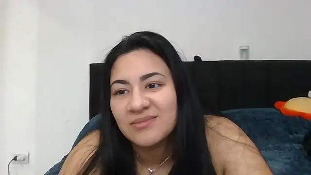 Agusgold22 online show from June 2026 05:10:02 PM