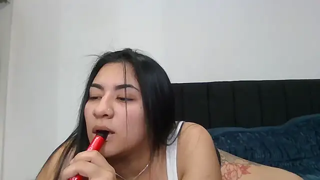 Agusgold22 online show from May 2026 01:53:01 PM