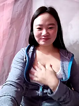 lisn-cute online show from April 2026 01:14:02 AM