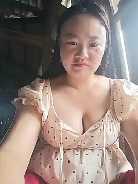 Snapshot of lisn-cute chatting on June 2026 01:00:02 AM lisn-cute online show from June 2026 01:00:02 AM