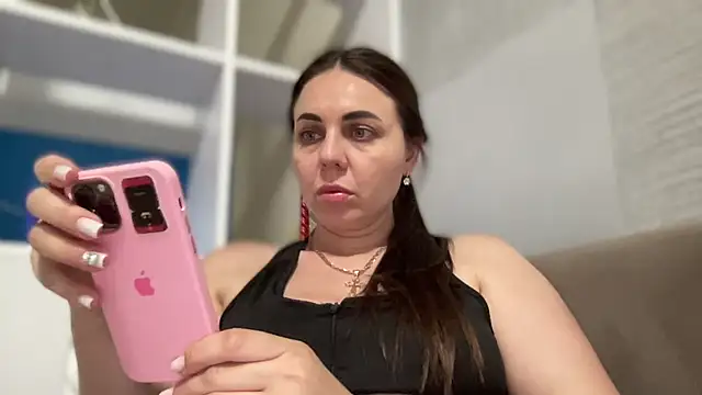 Darsy Rox online show from June 2026 05:52:02 PM