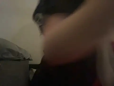 Snapshot of Blondniunia chatting on March 2026 10:32:01 PM Blondniunia online show from March 2026 10:32:01 PM